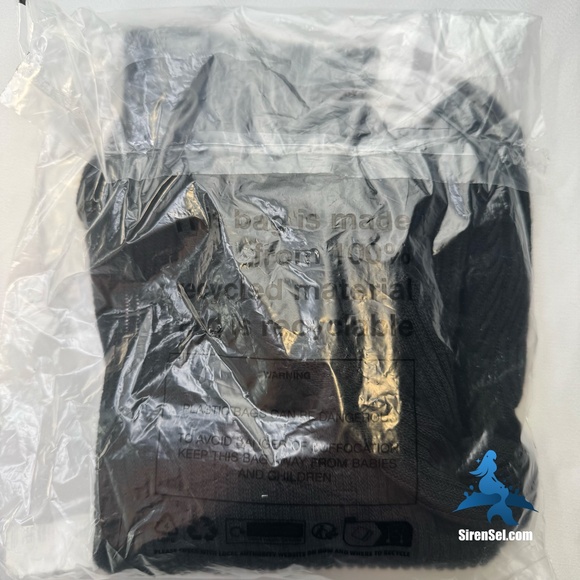 1106 NWT PrettyLittleThing Soft Rib Flared Sleeve Top - Size 0 - Black - Picture 9 of 11